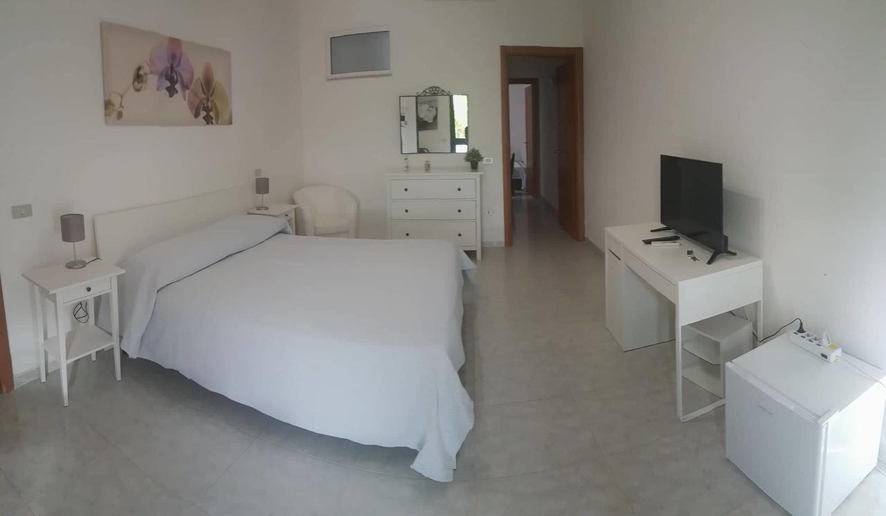 Hotel Falco D'Oro Cisternino Eksteriør bilde
